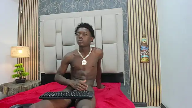 Snapshot of chimi88 chatting on 01/18/25, 06:10 chimi88 online show from 01/18/25, 06:10