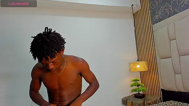 Snapshot of chimi88 chatting on 03/08/25, 01:25 chimi88 online show from 03/08/25, 01:25