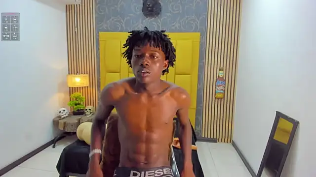 Snapshot of chimi88 chatting on 11/10/25, 12:59 chimi88 online show from 11/10/25, 12:59