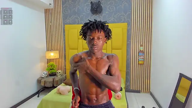 Snapshot of chimi88 chatting on 11/18/25, 11:14 chimi88 online show from 11/18/25, 11:14