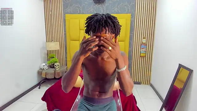 Snapshot of chimi88 chatting on 11/30/25, 01:15 chimi88 online show from 11/30/25, 01:15