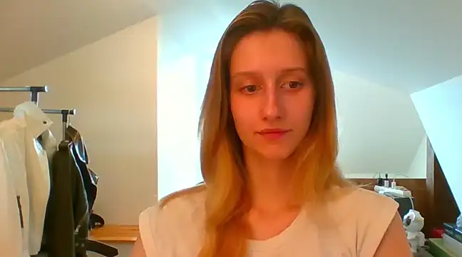 LUNA delight online show from 02/21/25, 10:50