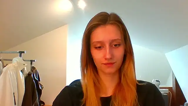 LUNA delight online show from 03/05/25, 02:45