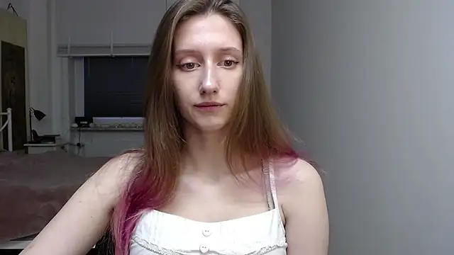 LUNA delight online show from 11/24/25, 06:35