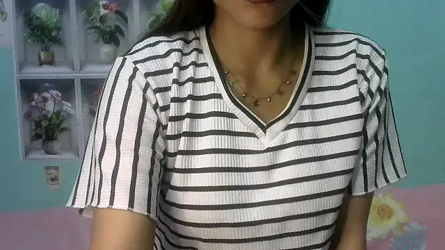 Snapshot of nanhi_munni chatting on 04/11/26, 02:10 nanhi munni online show from 04/11/26, 02:10