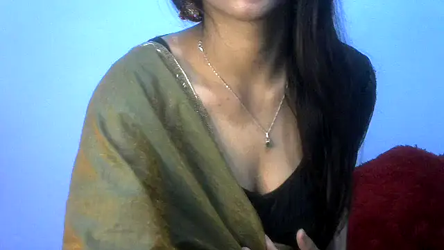 Snapshot of nanhi_munni chatting on 05/11/26, 02:45 nanhi munni online show from 05/11/26, 02:45