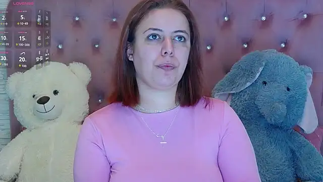 SophiaStarr online show from 11/13/25, 08:41