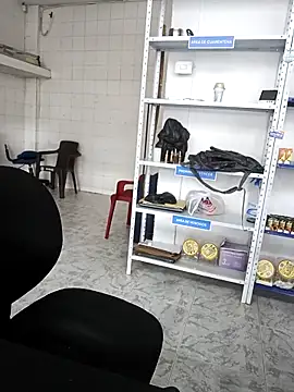 Megan jennerr online show from 12/16/25, 03:06