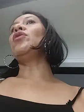 Snapshot of Slut_Milf_ chatting on 01/16/25, 07:31 Slut Milf  online show from 01/16/25, 07:31