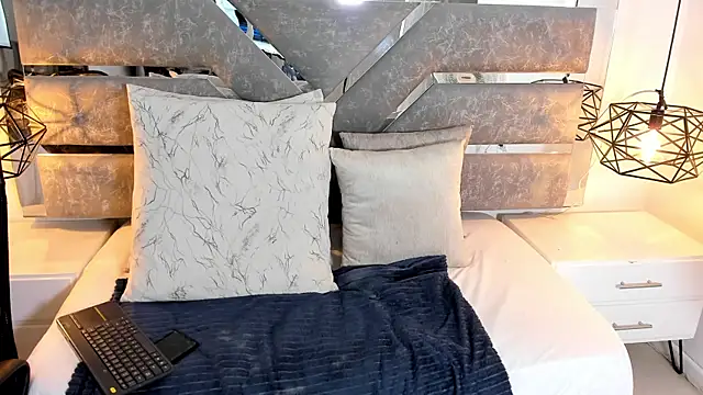 Slut Milf  online show from 07/01/26, 02:40