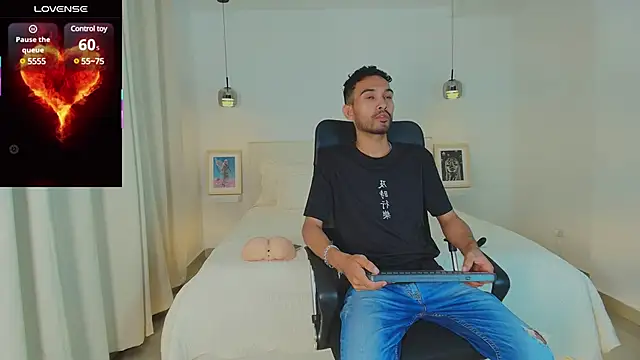  miguel0 online show from 02/21/25, 06:48