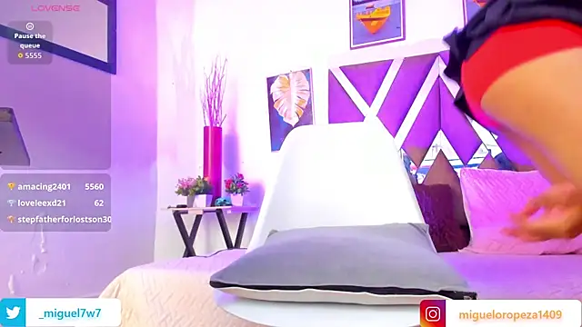  miguel0 online show from 10/27/25, 01:26