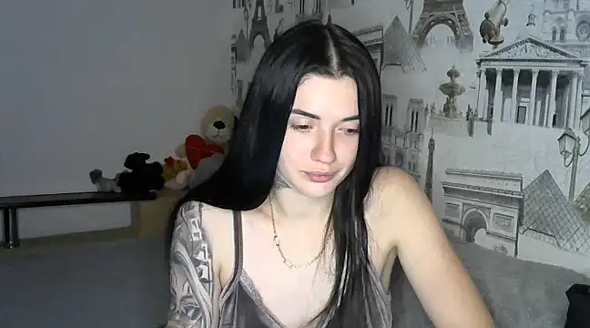 Snapshot of Liana_diva chatting on 12/21/24, 12:20 Liana diva online show from 12/21/24, 12:20