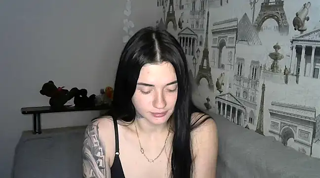 Snapshot of Liana_diva chatting on 01/05/25, 01:35 Liana diva online show from 01/05/25, 01:35
