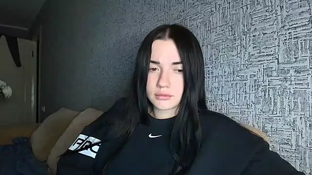 Liana diva online show from 02/16/26, 03:41