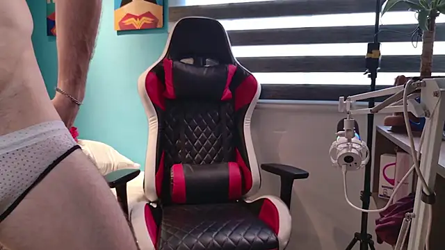 Snapshot of AxelFairchaild chatting on 02/28/25, 03:37 AxelFairchaild online show from 02/28/25, 03:37