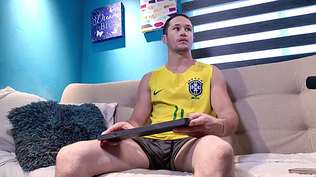 Snapshot of AxelFairchaild chatting on 09/09/25, 01:10 AxelFairchaild online show from 09/09/25, 01:10