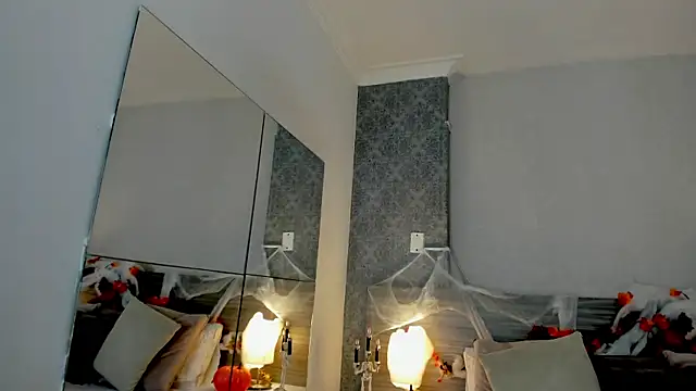 Mistyca online show from 10/30/25, 10:27