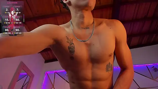 Snapshot of AkazaBoy_ chatting on 01/23/25, 07:00 AkazaBoy online show from 01/23/25, 07:00