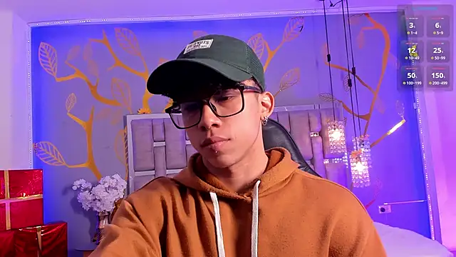 Snapshot of AkazaBoy_ chatting on 12/16/25, 04:06 AkazaBoy online show from 12/16/25, 04:06