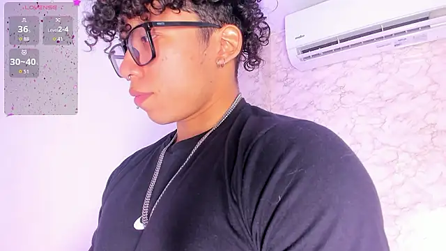 AkazaBoy  online show from 02/19/26, 04:52