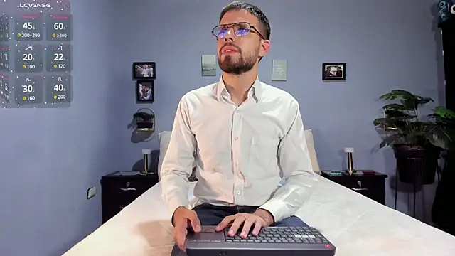 ETHAN ADAM online show from 02/11/25, 02:14