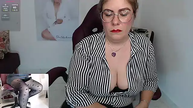 Snapshot of Serenay_ chatting on 12/21/24, 10:51 Serenay  online show from 12/21/24, 10:51