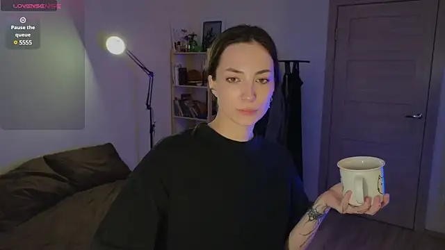 Snapshot of Space_X_Roxy_ chatting on 12/05/24, 07:38 Space X Roxy online show from 12/05/24, 07:38