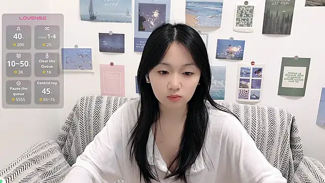 Snapshot of LiLiYbaby chatting on 09/13/25, 06:24 LiLiYbaby online show from 09/13/25, 06:24