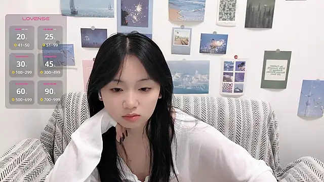 Snapshot of LiLiYbaby chatting on 09/17/25, 06:15 LiLiYbaby online show from 09/17/25, 06:15