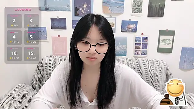 Snapshot of LiLiYbaby chatting on 09/29/25, 06:40 LiLiYbaby online show from 09/29/25, 06:40