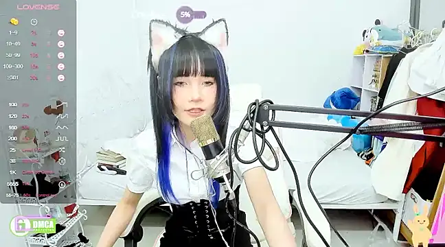 Snapshot of RassieRaph chatting on 12/12/24, 06:21 RassieRaph online show from 12/12/24, 06:21