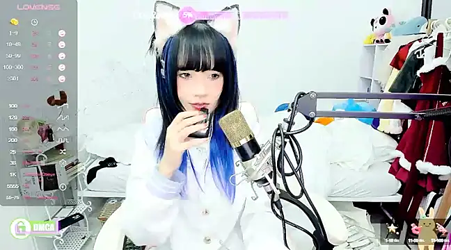 Snapshot of RassieRaph chatting on 12/28/24, 04:41 RassieRaph online show from 12/28/24, 04:41