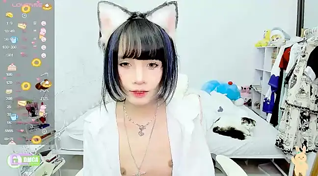 Snapshot of RassieRaph chatting on 01/08/25, 11:19 RassieRaph online show from 01/08/25, 11:19