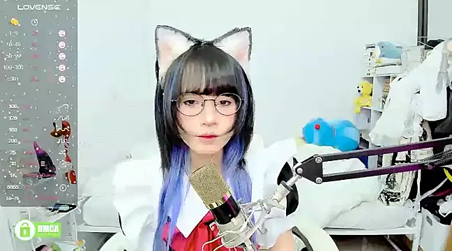 Snapshot of RassieRaph chatting on 02/21/25, 04:16 RassieRaph online show from 02/21/25, 04:16