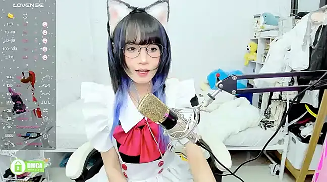 Snapshot of RassieRaph chatting on 02/21/25, 07:21 RassieRaph online show from 02/21/25, 07:21