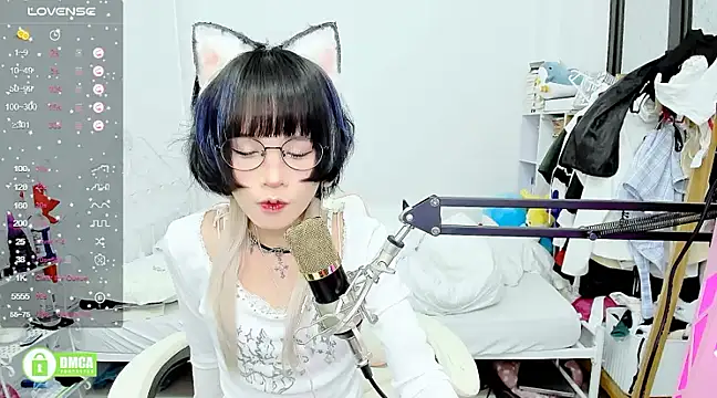 Snapshot of RassieRaph chatting on 03/07/25, 04:00 RassieRaph online show from 03/07/25, 04:00