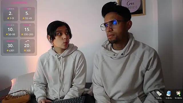 Snapshot of floriamANDjazmin chatting on 01/22/25, 11:23 floriamANDjazmin online show from 01/22/25, 11:23