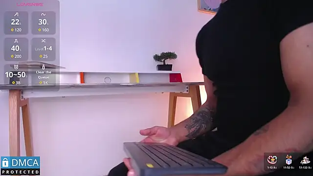 Snapshot of floriamANDjazmin chatting on 03/01/25, 12:12 floriamANDjazmin online show from 03/01/25, 12:12