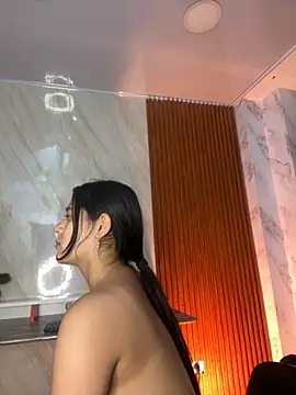 Snapshot of floriamANDjazmin chatting on 10/02/25, 03:13 floriamANDjazmin online show from 10/02/25, 03:13