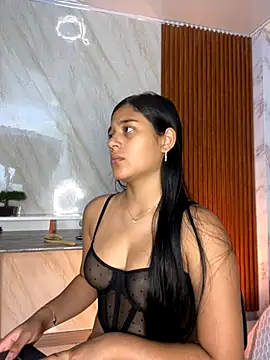 Snapshot of floriamANDjazmin chatting on 11/04/25, 07:13 floriamANDjazmin online show from 11/04/25, 07:13