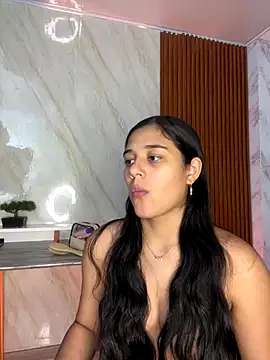 Snapshot of floriamANDjazmin chatting on 11/22/25, 07:02 floriamANDjazmin online show from 11/22/25, 07:02