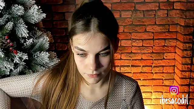 Snapshot of adriana_allien chatting on 12/27/24, 09:54 adriana allien online show from 12/27/24, 09:54