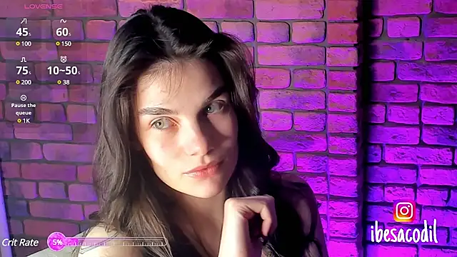 Snapshot of adriana_allien chatting on 01/18/25, 01:08 adriana allien online show from 01/18/25, 01:08