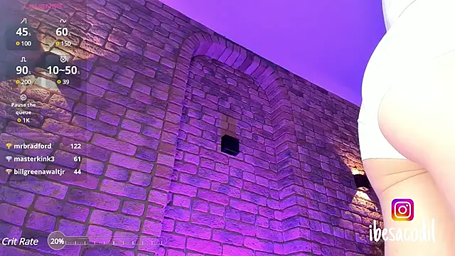 Snapshot of adriana_allien chatting on 02/10/25, 09:15 adriana allien online show from 02/10/25, 09:15