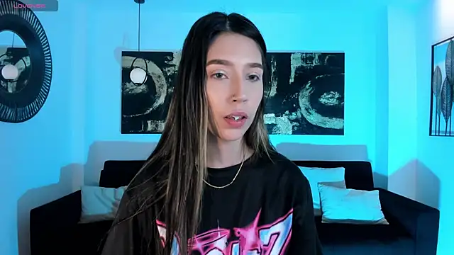 TaraLawrence online show from 09/24/25, 03:43