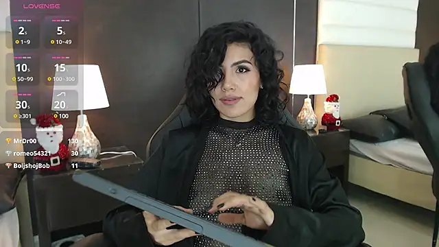 Snapshot of LeeThompson_ chatting on 12/18/24, 06:03 LeeThompson  online show from 12/18/24, 06:03