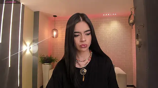 Snapshot of AlanaCraft chatting on 01/16/25, 03:34 AlanaCraft online show from 01/16/25, 03:34