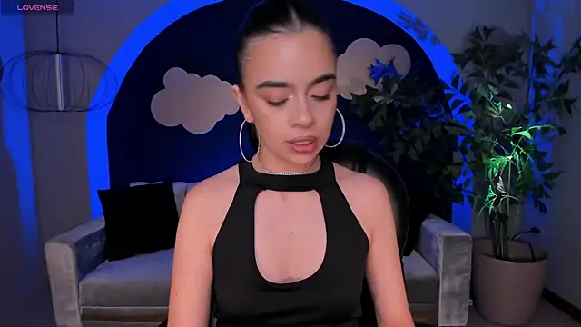 Snapshot of AlanaCraft chatting on 03/01/25, 03:43 AlanaCraft online show from 03/01/25, 03:43