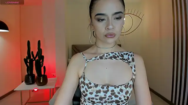 Snapshot of AlanaCraft chatting on 03/21/25, 03:55 AlanaCraft online show from 03/21/25, 03:55